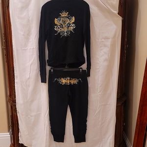 NWOT- Two piece Bling Bebe Capri outfit.